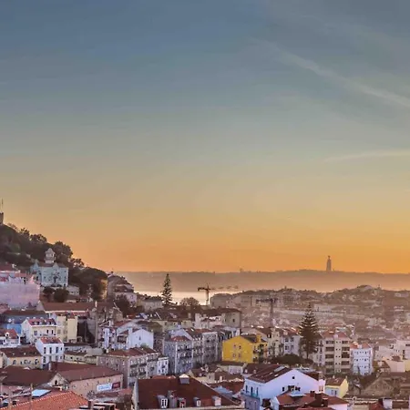 Ola Lisbon - Panoramic Luxury Graca III Appartement Buitenkant foto